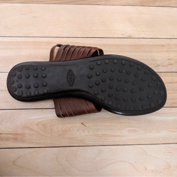 Tod’s Brown Leather Silver Accent Slip-On Flat Sandals - Picture 4 of 8